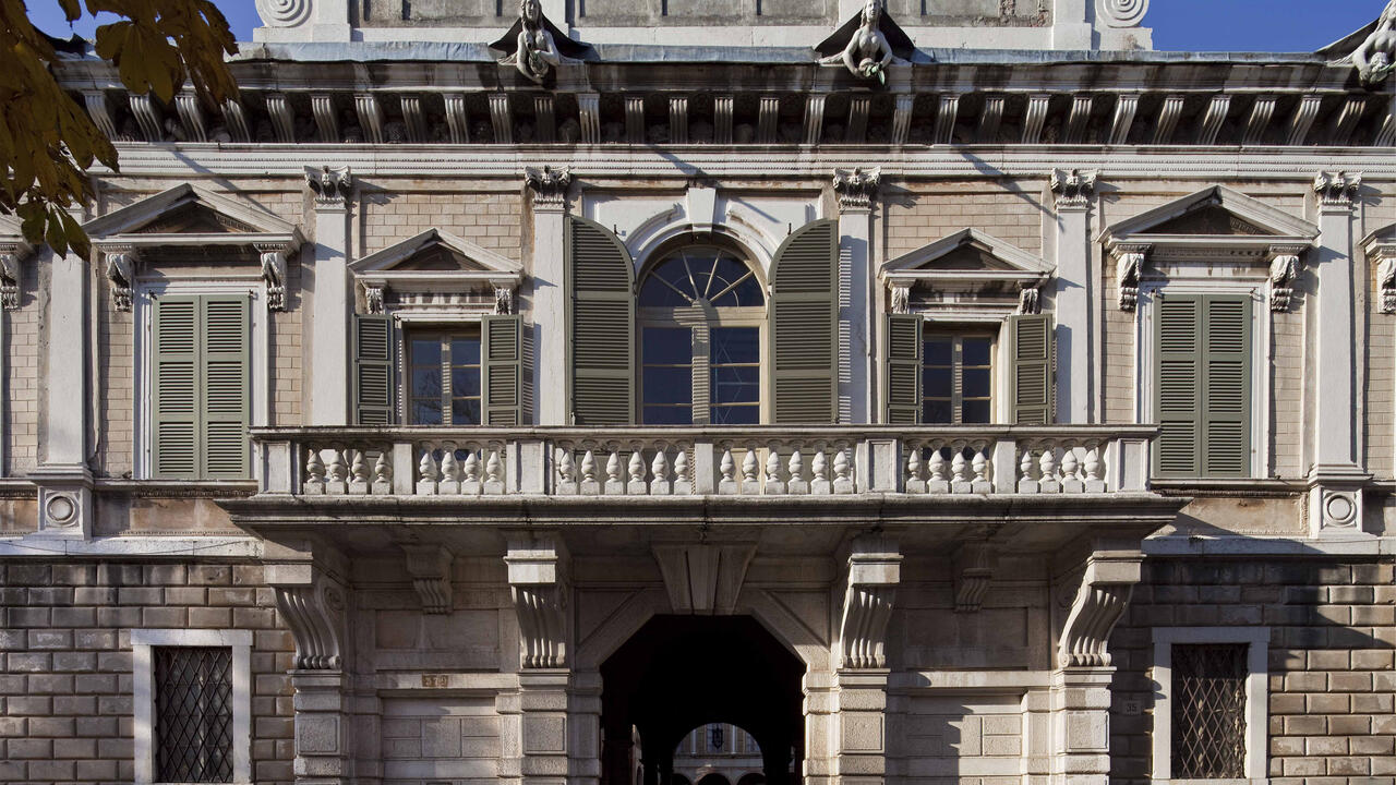 Apalazzogallery - Art Gallery in Brescia, Italy